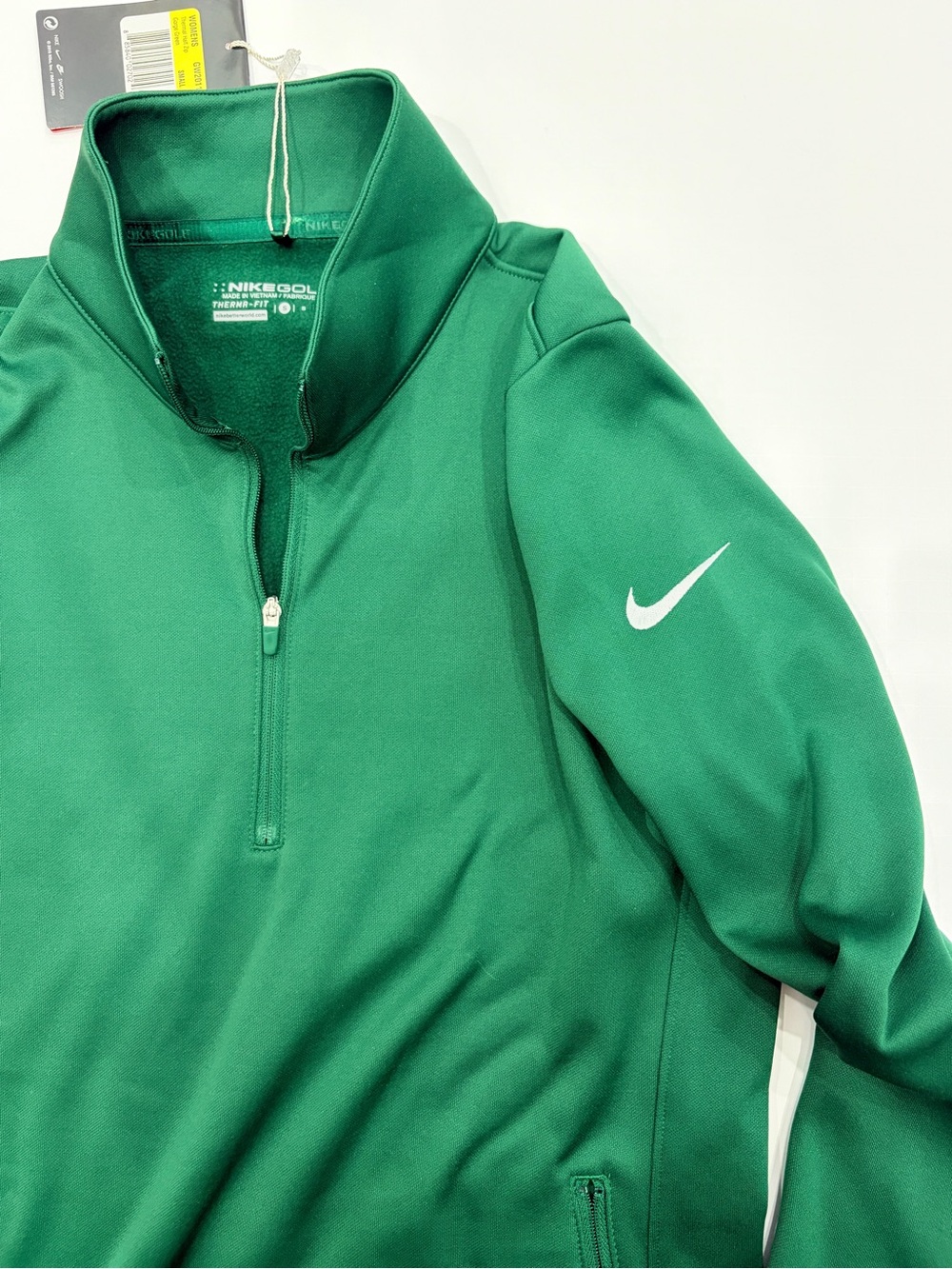 Nike Woman’s Green Quarter-Zip Golf Pullover, perfect for Fall!